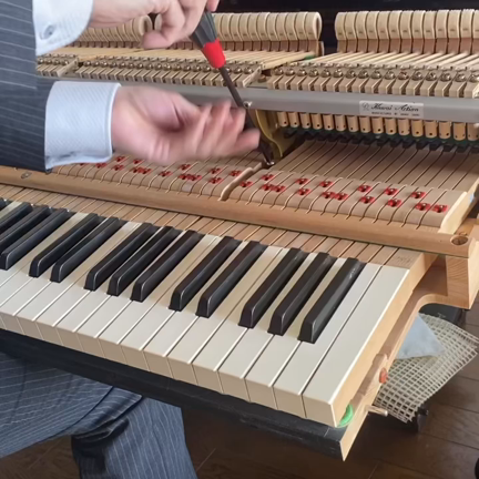 辻教室のピアノを修理しましたの記事動画