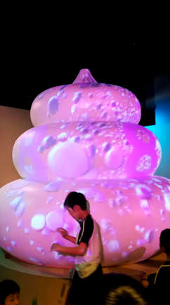 横浜の中心で、「うんこ」をさけぶ。【うんこミュージアム YOKOHAMA】の記事動画