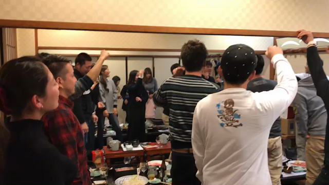 明日は大阪モーターショーの搬入日～そして昨日は～毎年恒例の忘年会～の記事動画