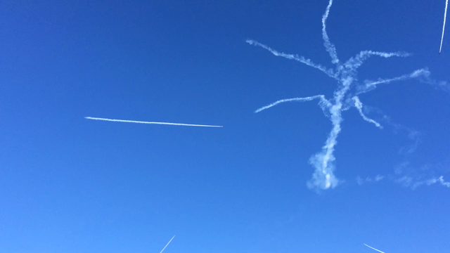 ブルーインパルス 〜✈︎✈︎ ✈︎の記事動画