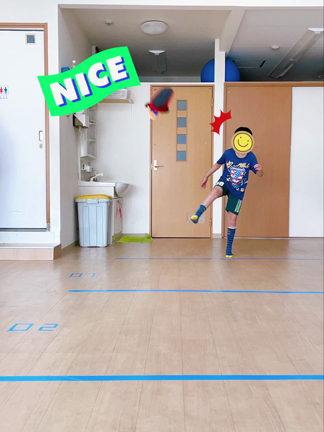 スリッパ飛ばしゲームの記事動画