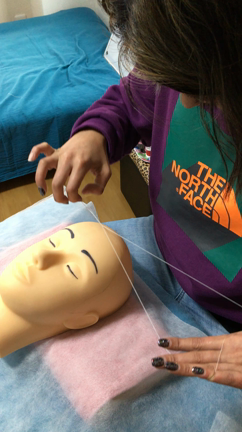 【アメリカ人にスレッディング】をリクエストされ、やってまいりましたの記事動画