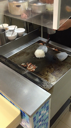 デブ外食1 タイのフードコートの記事動画