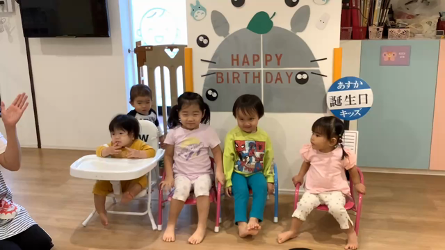 10月生まれのお誕生日会の記事動画