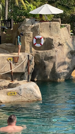 超絶美味しいローカルごはんinパタヤの記事動画