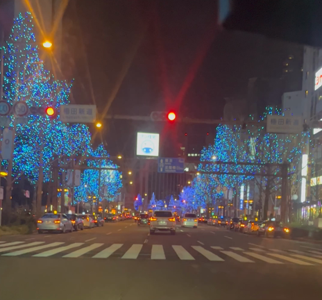 光の響宴2023となんばパークスのイルミネーションの記事動画