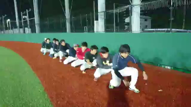 工科大学に早めの冬到来！の記事動画