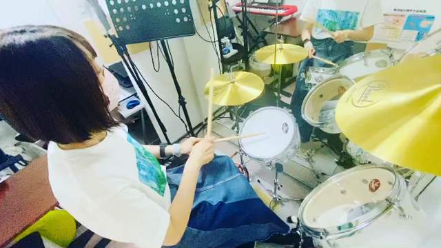 Bスタジオにドラム〜の記事動画