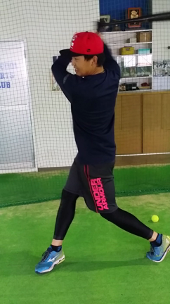 今日も二手に分かれての練習の記事動画