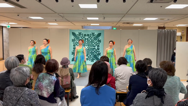 三越ハワイフェアの記事動画