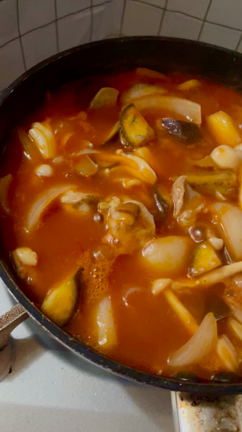 茎ワカメが旨ぁ♪2.25晩酌♪メインはナポリタンソースで手抜き煮込み風♪の記事動画