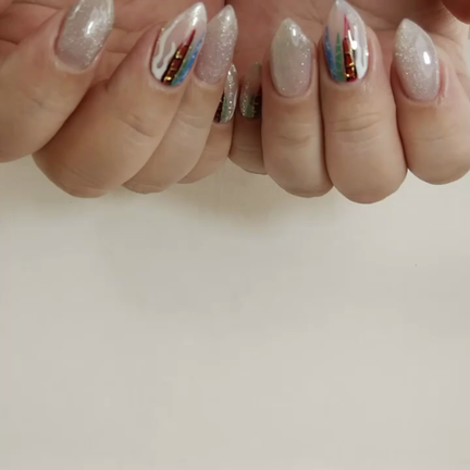 これはクリスマスネイルなのか？！の記事動画