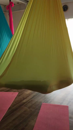 エアシルクヨガで変わる。の記事動画