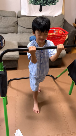 193あべし、おとーさん❗️ぼく逆上がりできるようになったよ⁉️の記事動画