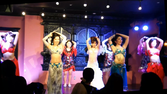 レストランショーの記事動画