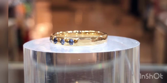 ベニトアイト❗️奥様へサプライズプレゼント✨の記事動画