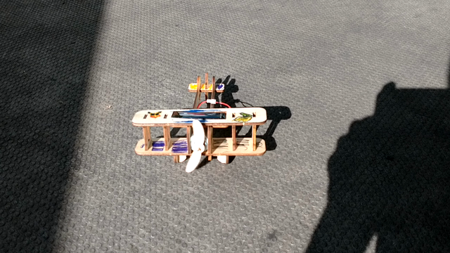 ソーラー飛行機の記事動画