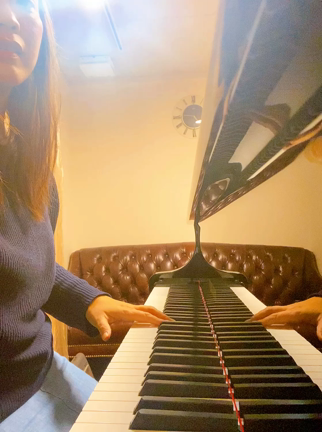 クリスマスモードの記事動画