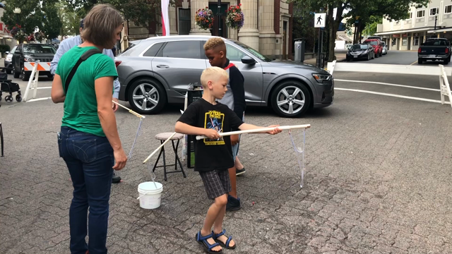 ナナイモのナイトマーケットの記事動画