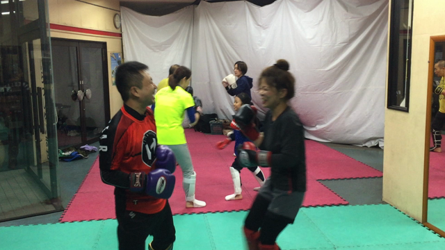 練習中に笑い過ぎの明治橋教室（笑）の記事動画