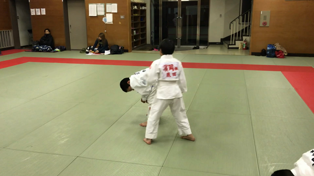 「アップにサーキット」の記事動画