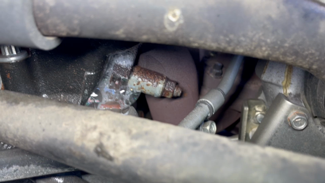 フォワード　排気ガス漏れ修理の記事動画