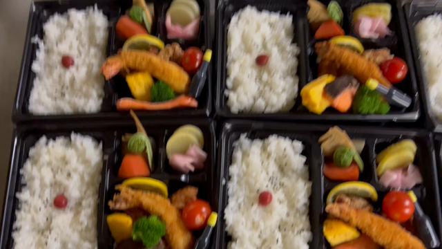 ⚠︎アルパカさんのおしり！後ろ足はさわらない！？の記事動画