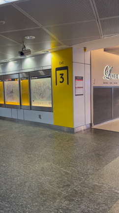 シンガポールパスポート証明写真コインマシーンの記事動画