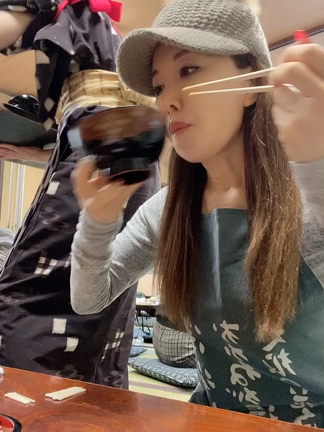 ランチは45杯食べますた乁( ˙ڡ˙ 乁)♡の記事動画