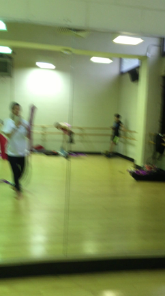 ミスサイゴン リハーサル 2日目！の記事動画