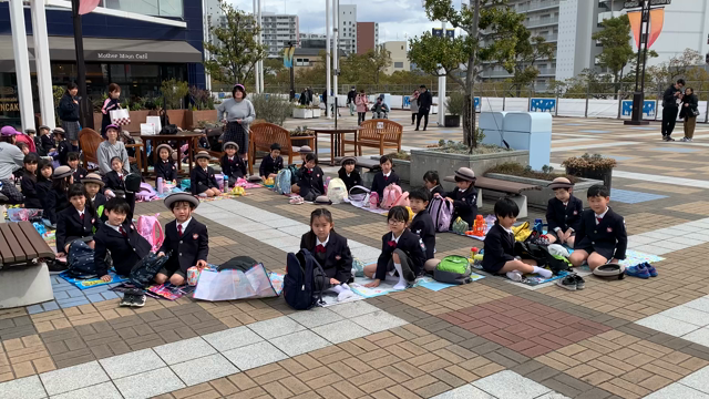 ★年長組★　お別れ遠足　お弁当＆レゴランド　NO.2の記事動画