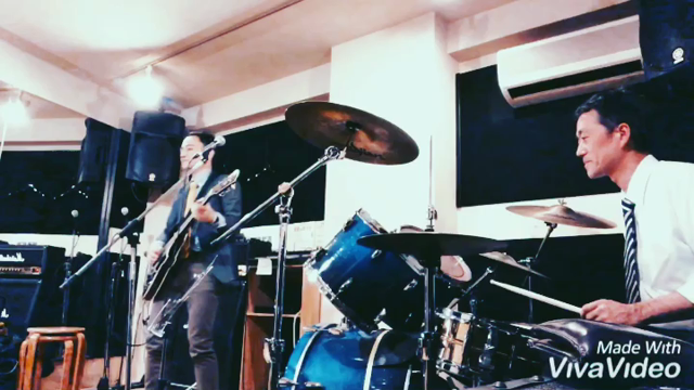 バンドメンバーの記事動画