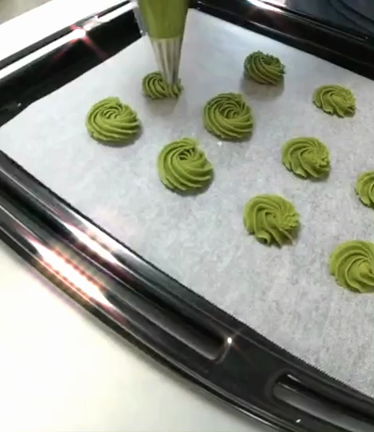 薔薇の絞りクッキーの記事動画