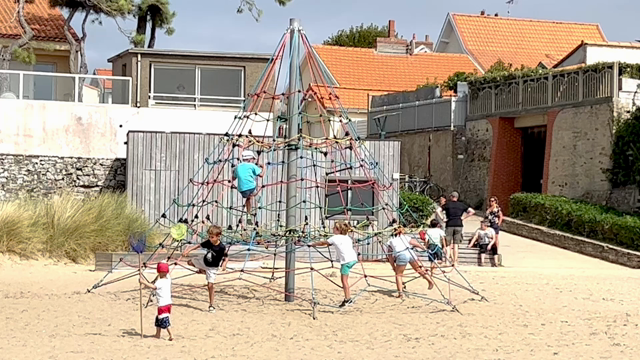 ラ・ベルヌリーアン・レの記事動画