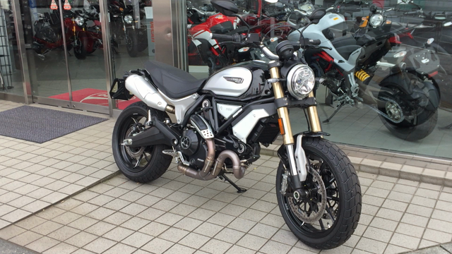 スクランブラー1100試乗車スタンバイ　是非体感してください。の記事動画