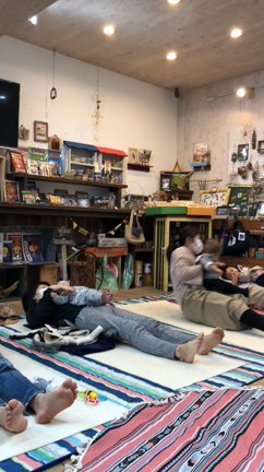 大阪府忠岡町　手形アート×子連れヨガの記事動画