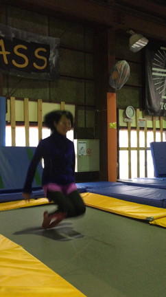 トランポリンデビュー❤の記事動画