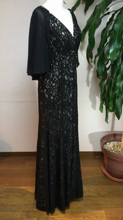 ケープ付きロングドレスの記事動画