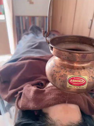 シロダーラで脳のデトックスの記事動画