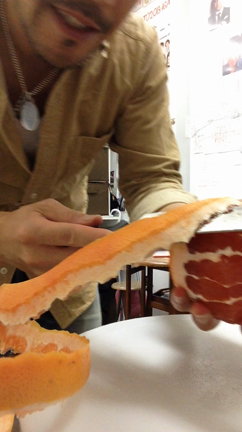 グレープフルーツの剥き方の記事動画