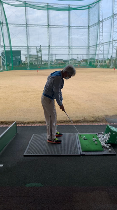 GRAC(ゴルフリサーチアメティクラブ)【ゴルフ研究親睦会】アプローチショットの違いと錯覚の記事動画