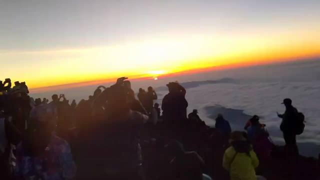 お盆の哀しみと灯火とご来光と✨の記事動画