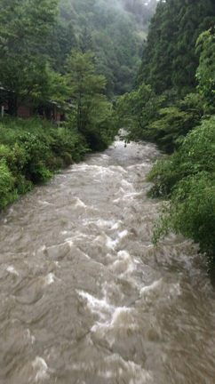 台風10号もうすぐ高知県上陸の記事動画