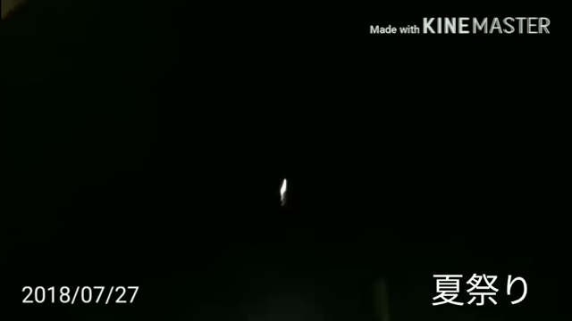 夏祭りの花火の記事動画