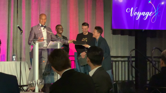 ニューヨークで賞を頂きました！の記事動画