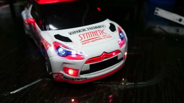 電飾の細工の記事動画