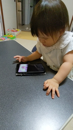 スマホ依存と鼻ほじの記事動画