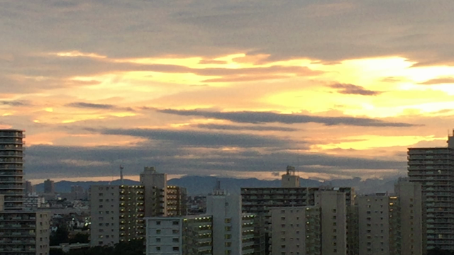 幻想的な空の記事動画