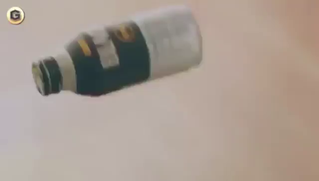 瞬きしないでくださいねの記事動画