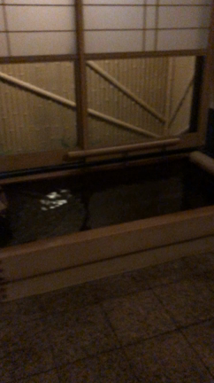 貸切露天風呂の記事動画